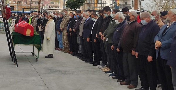 Hatay şehidini dualarla uğurladı