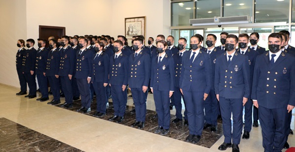 GELECEĞİN DENİZCİLERİ MESLEK YEMİNLERİNİ ETTİ