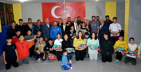 Başkan İbrahim Gül’den Sporculara Destek