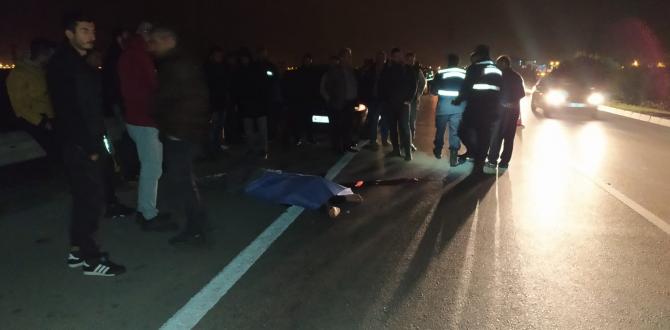 Bozulan aracıyla uğraşırken tırın çarpması sonucu hayatını kaybetti