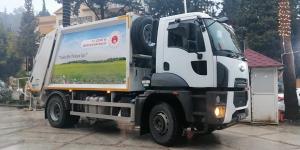 Kırıkhan’a çöp toplama aracı hibe edildi