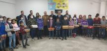 “Reyhanlı’da ihtiyaç sahiplerine kışlık giyecek yardımı”