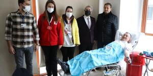 Başkan Savaş kök hücre bağışında bulundu