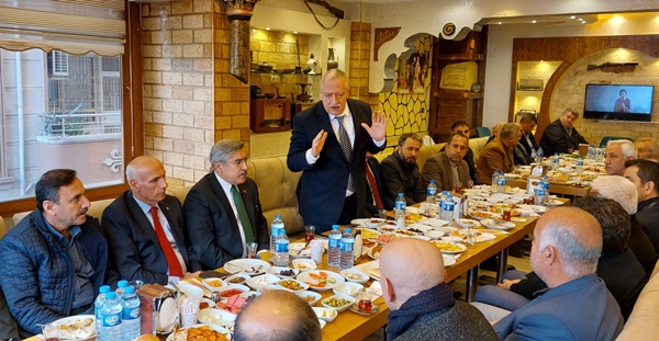 Başkan Teksöz, Kırıkhan’da temaslarını sürdürdü