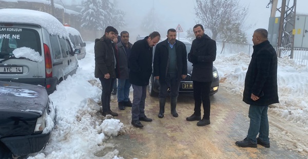 Yayladağı’nda karla mücadele devam ediyor