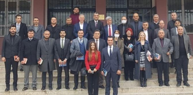 Altınözü’nde “Yönetimin Pin Kodu”  kitabının analizi yapıldı