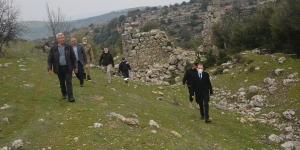 Kaymakam Gümrükçü Yunushan ve Kozkalesi’nde incelemelerde bulundu