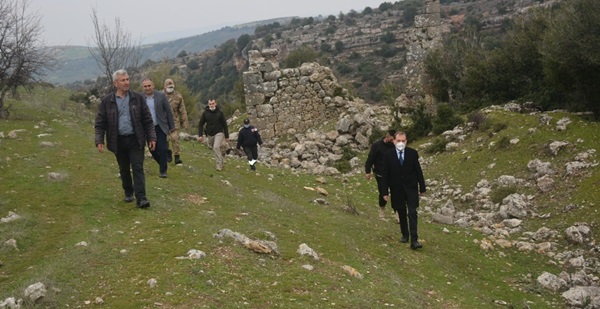 Kaymakam Gümrükçü Yunushan ve Kozkalesi’nde incelemelerde bulundu