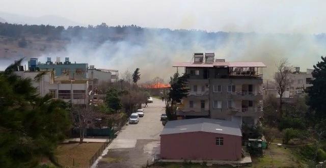 Hatay’da kışlada çıkan otluk yangını söndürüldü