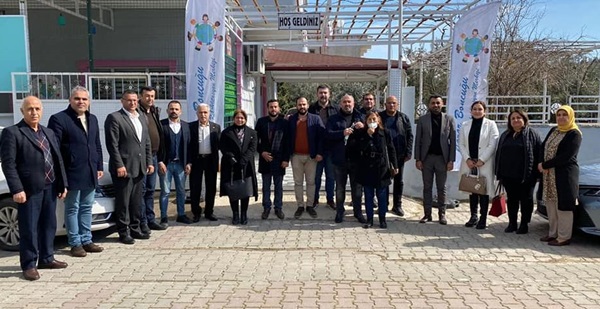 REYHANLI’DA İYİ PARTİLİLERDEN ANLAMLI ZİYARET