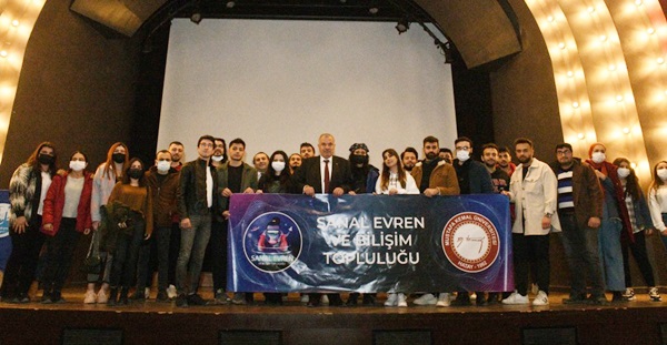 Başkan Yılmaz, Metaverse (sanal evren) konulu konferansa katıldı