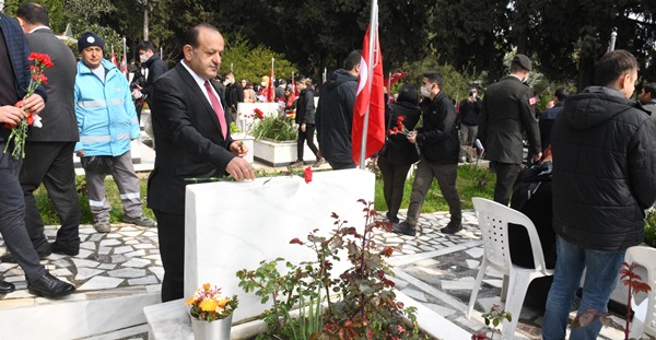 Çanakkale Deniz Zaferi’nin 107. yıl dönümü ve Şehitler törenle anıldı