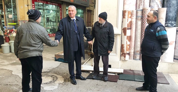 Başkan Yılmaz, güne esnafı ziyaret ederek başladı