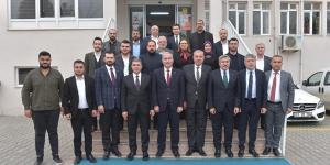 Bakan Yardımcısı Ergüneş, Antakya Belediyesini ziyaret etti