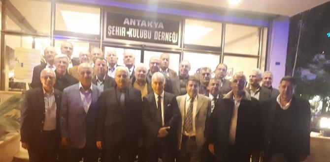 Eskimeyen dostlar aynı sofrada buluştu