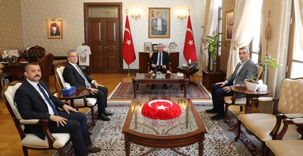 MHP’lilerden Vali Doğan’a ziyaret