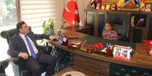 KUMLU’DA 23 NİSAN İÇİN KOLTUK DEĞİŞİMİ