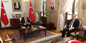 Başkan Sarı, Vali Doğan’la Altınözü’nü konuştu