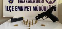 Şüpheli araçtan ruhsatsız silah çıktı