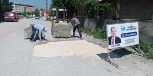 Antakya Belediyesi bozuk yolları onarıyor