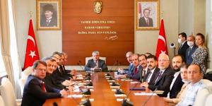 HBB: SAHİPSİZ SOKAK HAYVANLARININ TOPLATILMASI İLÇE BELEDİYELERİN GÖREVİDİR