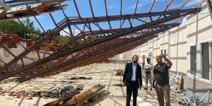 Çatısı çöken salonun tadilatına başlandı