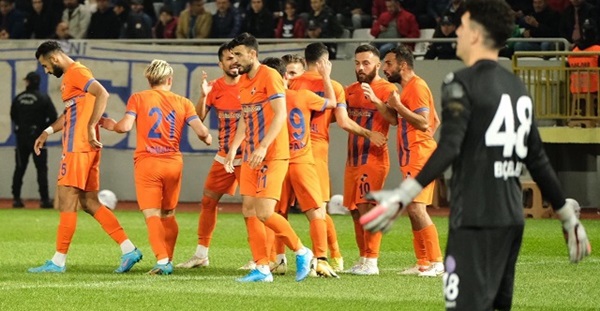 TURUNCU MAVİLİLER ORDU’DAN AVANTAJLI DÖNDÜ