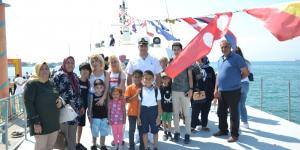 İskenderun’da sahil güvenlik botunu bin 930 vatandaş ziyaret etti