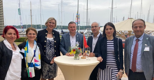 SAVAŞ, ALMANYA’DA ŞEREF KONUĞU OLDU