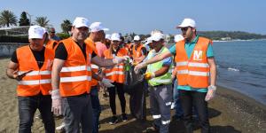 ARSUZ SAHİLİNDEN ORTAK SES: ÇÖP ATMA KULAÇ AT