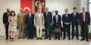 LÜTFÜ SAVAŞ BÜYÜKELÇİ MAGRO’YU KONUK ETTİ