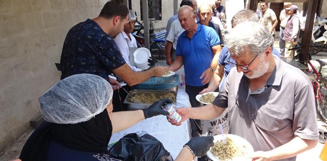 Hatay’da 1500 kişilik etli pilav dağıtıldı