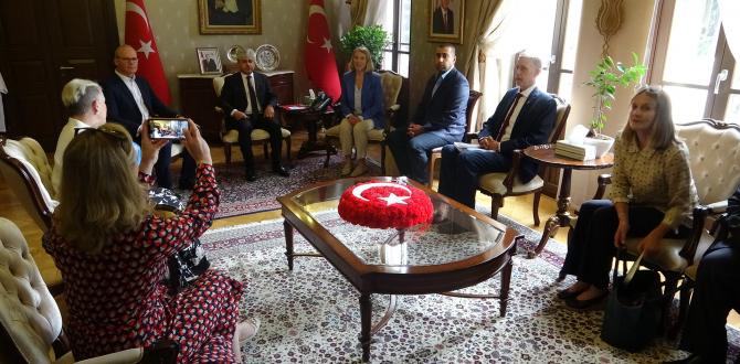 Norveç ve İrlandalı bakanlar Hatay’da