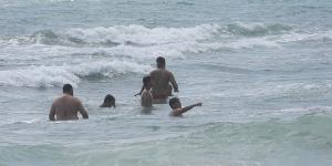 Samandağ’da denize giren 6 kişi boğulma tehlikesi geçirdi