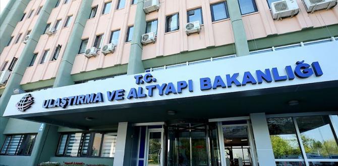 ULAŞTIRMA VE ALTYAPI BAKANLIĞI: İKİ BÜYÜK OTOYOL PROJESİNİN İHALE TARİHİ NETLEŞTİ