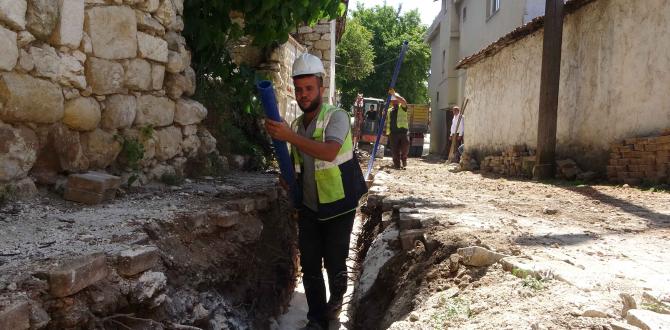 YAYLADAĞI ŞENKÖY İÇME SUYU İNŞAATI’NIN 13 KM’Sİ TAMAMLANDI