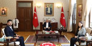 Vali Doğan, Şehidin Kızını Ağırladı