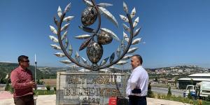 Atık malzemeler Altınözü’nde sanat eserine dönüştü