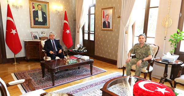 Albay Çağan’dan, Vali Doğan’a Veda Ziyareti