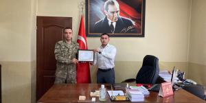 KORKMAZ’DAN YILDIRIM’A TEŞEKKÜR BELGESİ