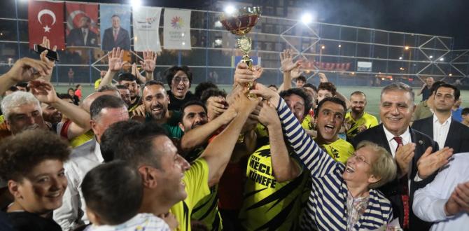 SÜPER FİNALİN ADI: GÜNEYLER-5 TEMMUZ VETERANLAR