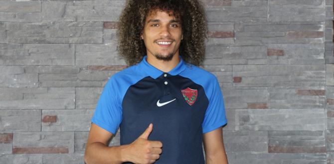 Mehdi Boudjemaa: “Bu sezon daha çok gol atmak ve daha az sarı kart yemek istiyorum”