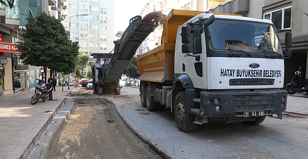 ANTAKYA KARAOĞLANOĞLU CADDESİ’NDE ÇALIŞMALAR BAŞLADI