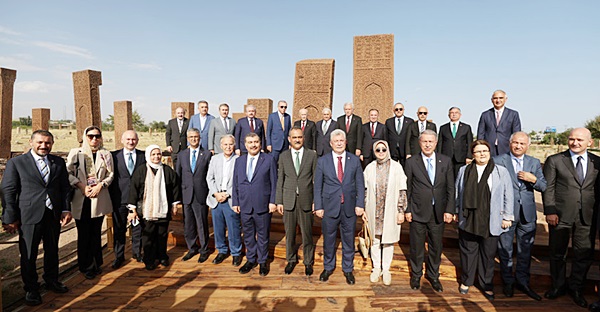 Cumhurbaşkanı Erdoğan, Ahlat’ta etkinliğe katıldı