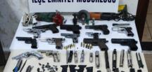 Hatay’da 13 ruhsatsız silah ele geçirildi