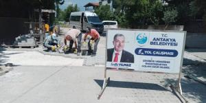 ANTAKYA BELEDİYESİ ÇALIŞIYOR, YOLLAR GÜZELLEŞİYOR