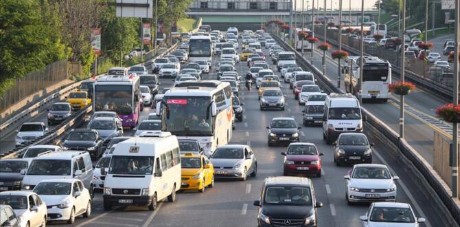 111 bin 904 adet taşıtın trafiğe kaydı yapıldı